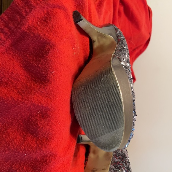 Madden Girl sequenced stilettos sz 6 - Picture 10 of 10